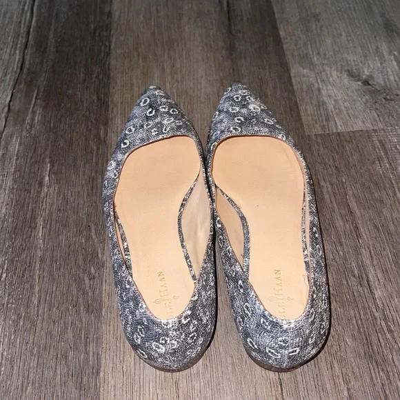 SOLD Cole Haan Animal Print Black Pointed Toe Flats - Picture 3 of 7